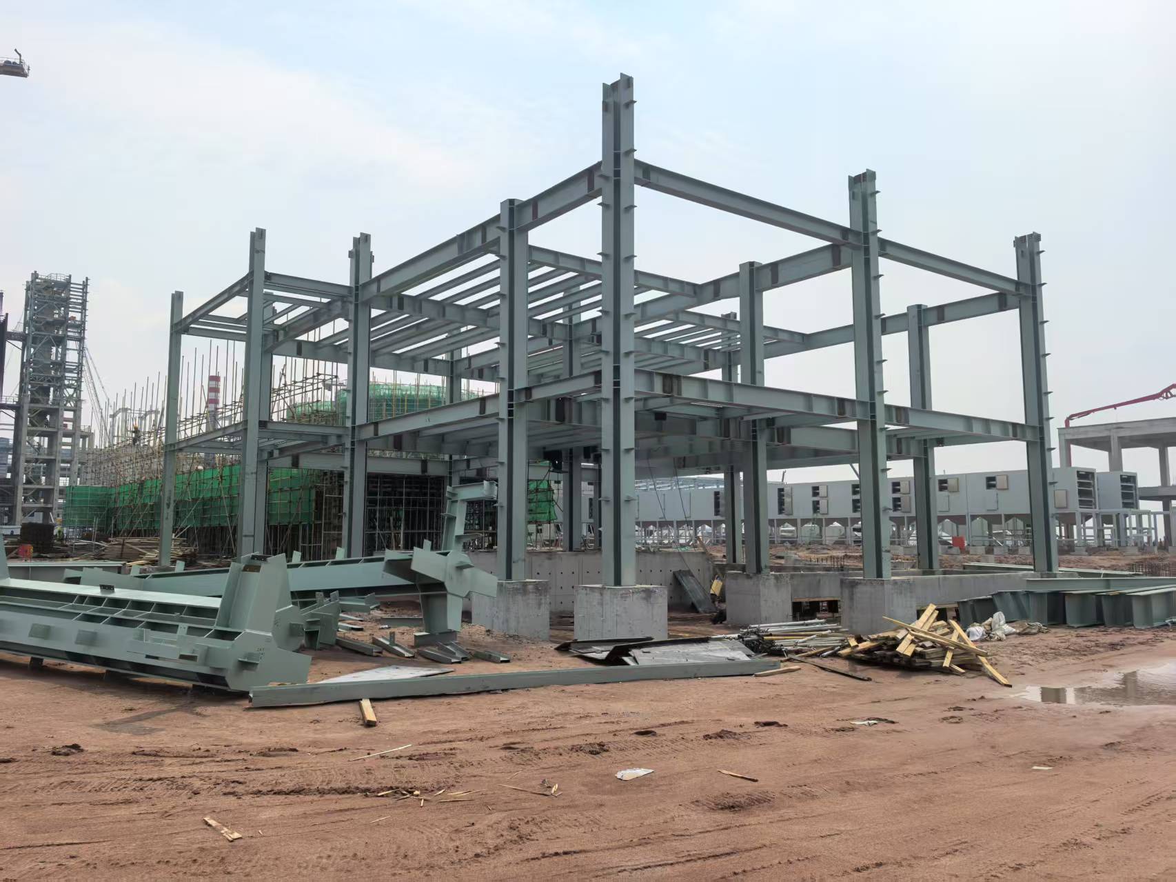 Custom Structural Components for Steel Space Frame Roofing Projects