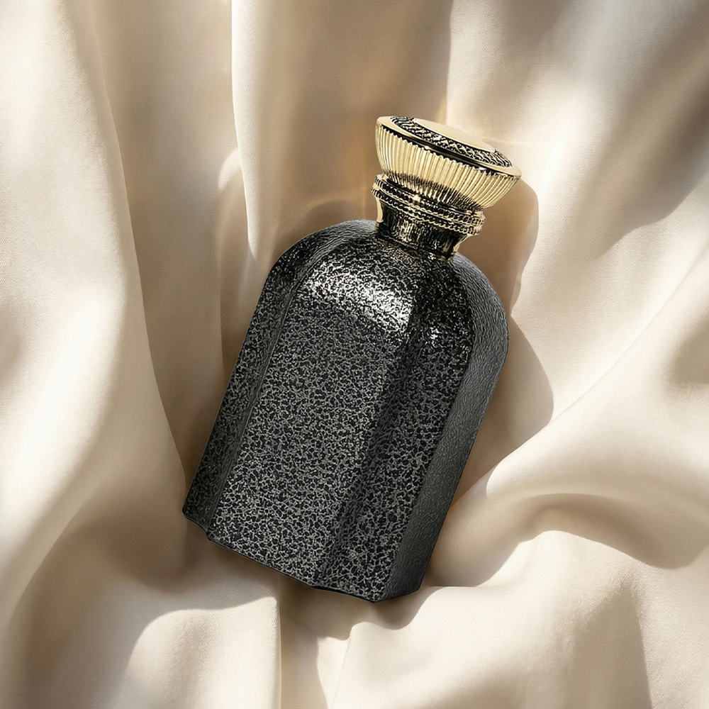 Custom Luxury 100ml Black Glass Perfume Bottle
