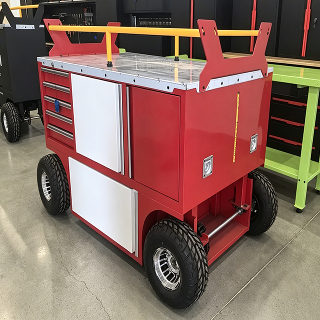 Off road tool vehicle