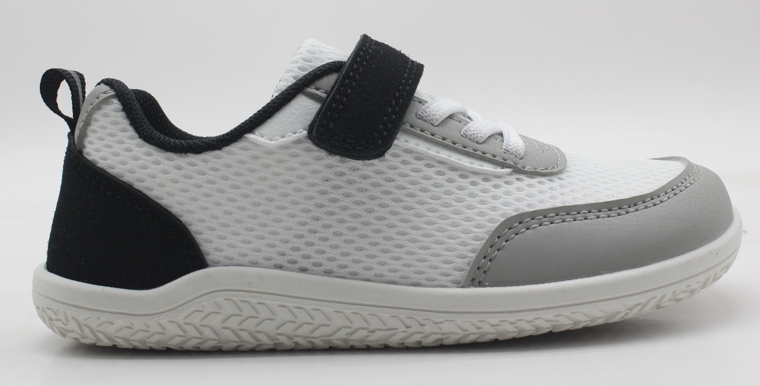 Kis shoe