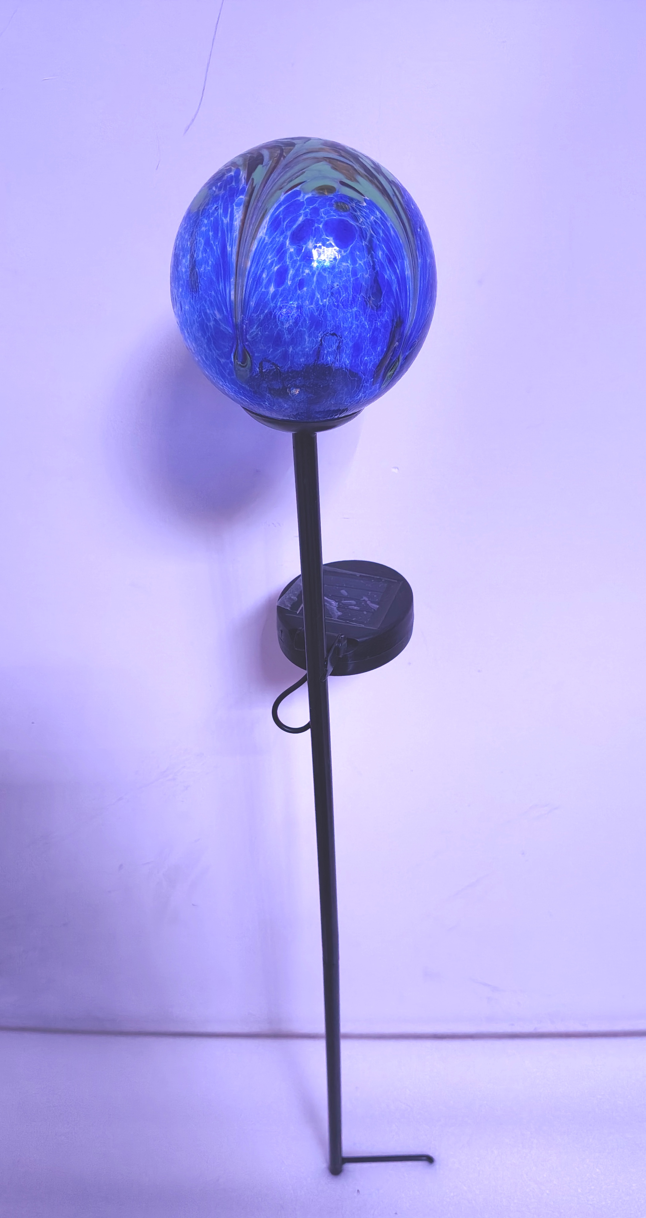 Garden spike light