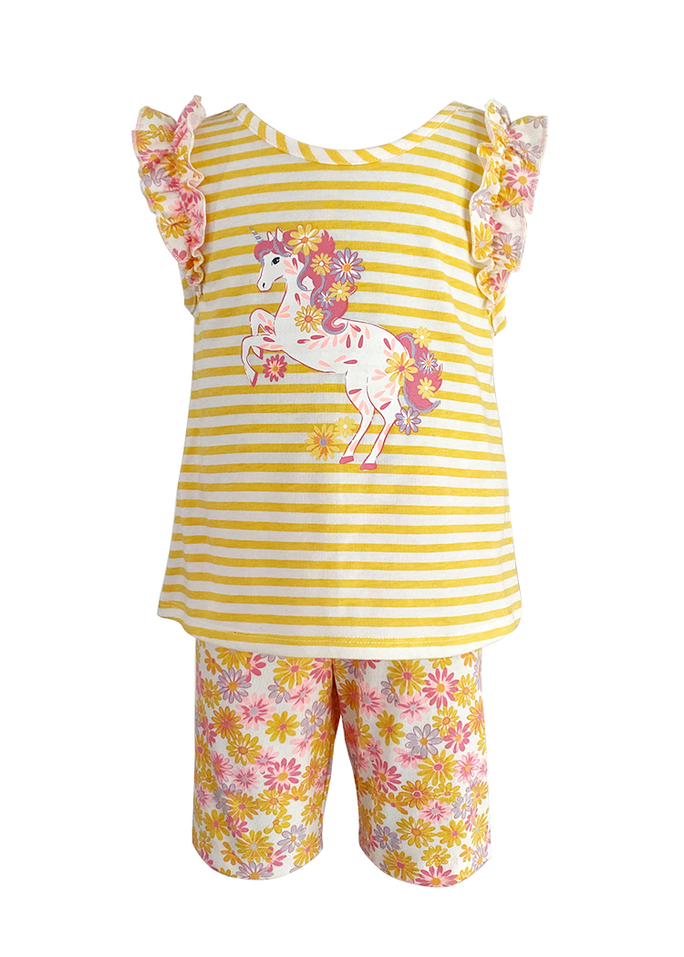 Children's set - two-piece set including top and bottom. Short-sleeved short pants.