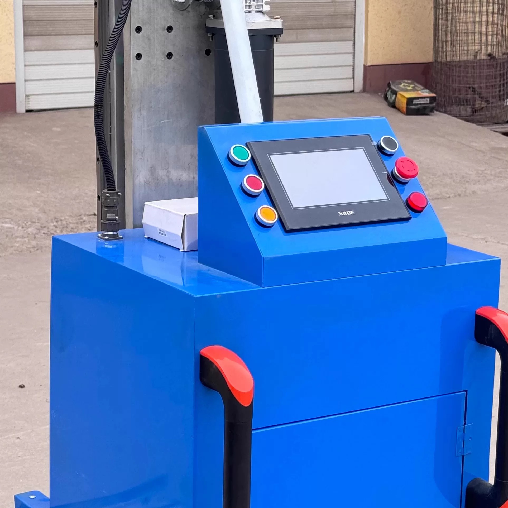 Wall plaster machine