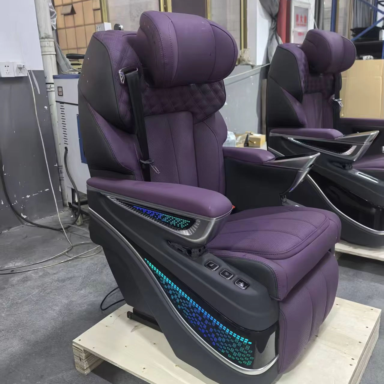 Captain's chair, camping vehicle, car seat