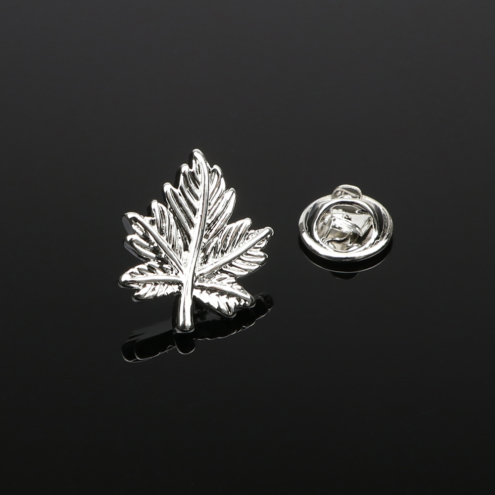 Vintage Maple Leaf Lapel Pin