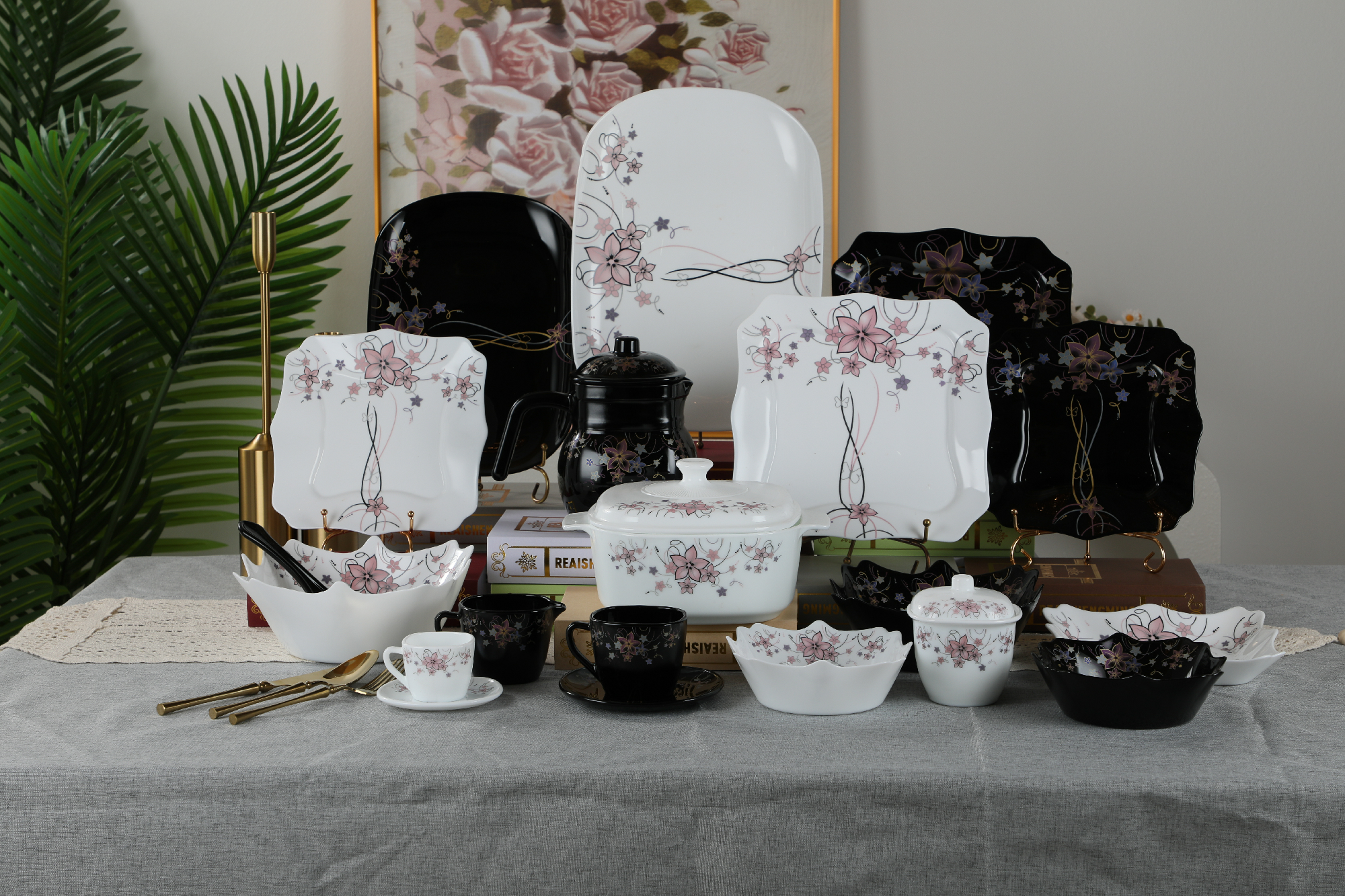 66pcs Black&white Opal Glass Tableware
