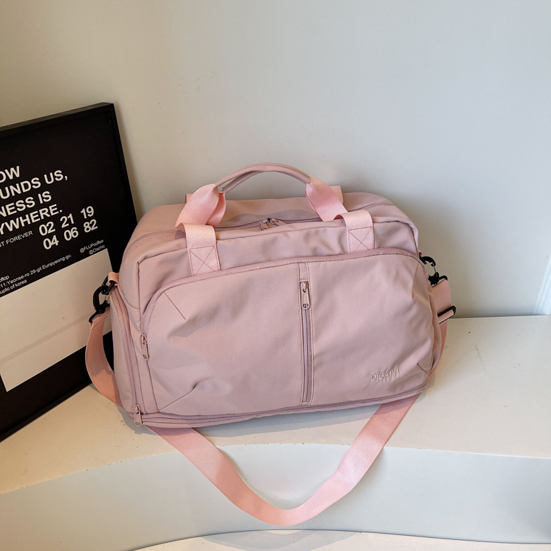 Lightweight, Simple, Large-Capacity Gym & Travel Bag