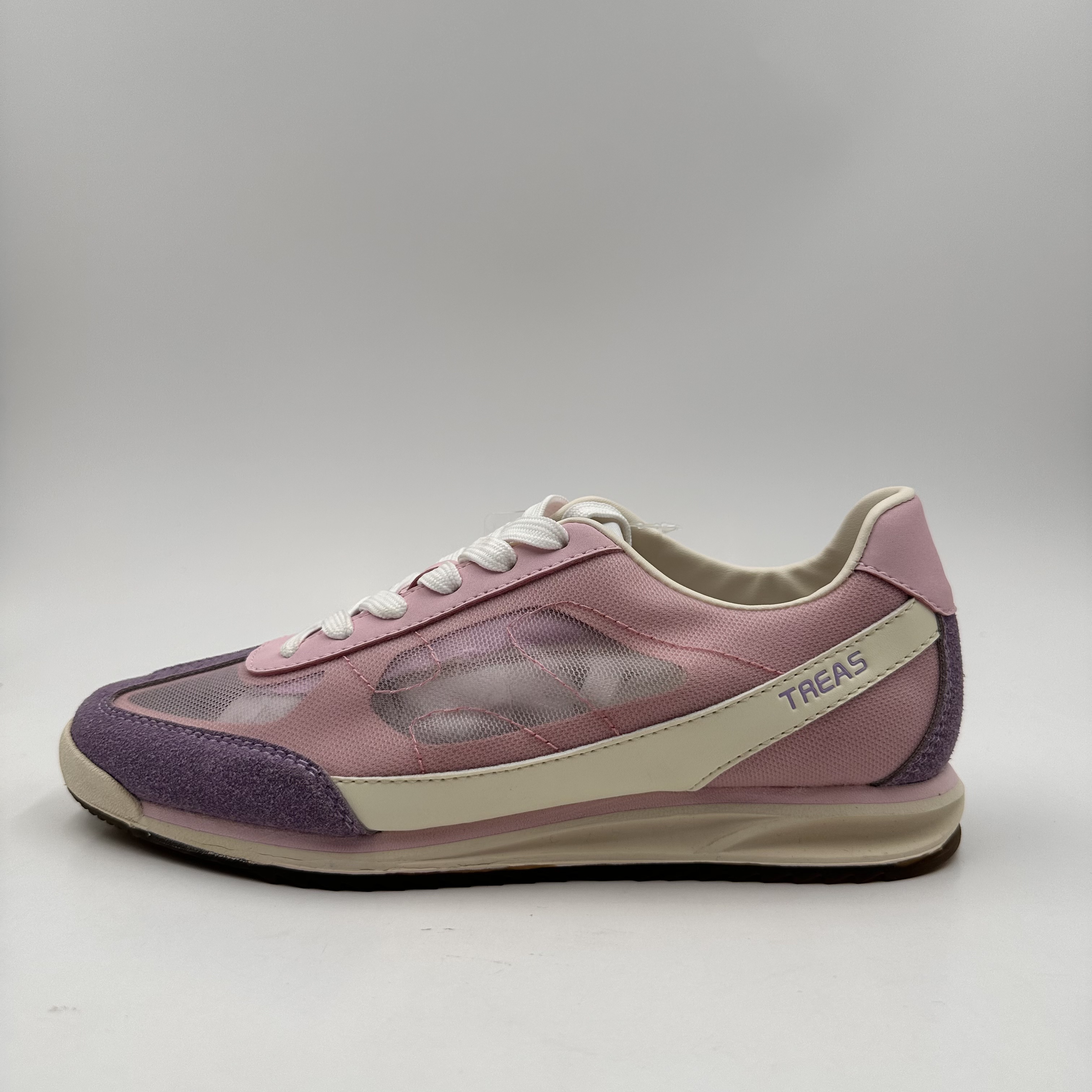 Training shoe