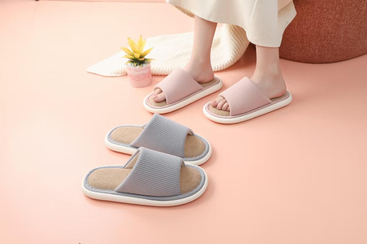 slippers