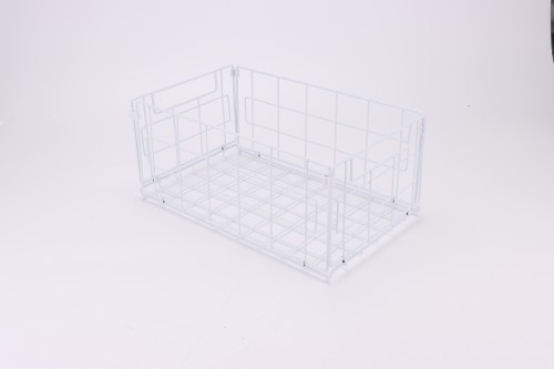 Carryable storage basket