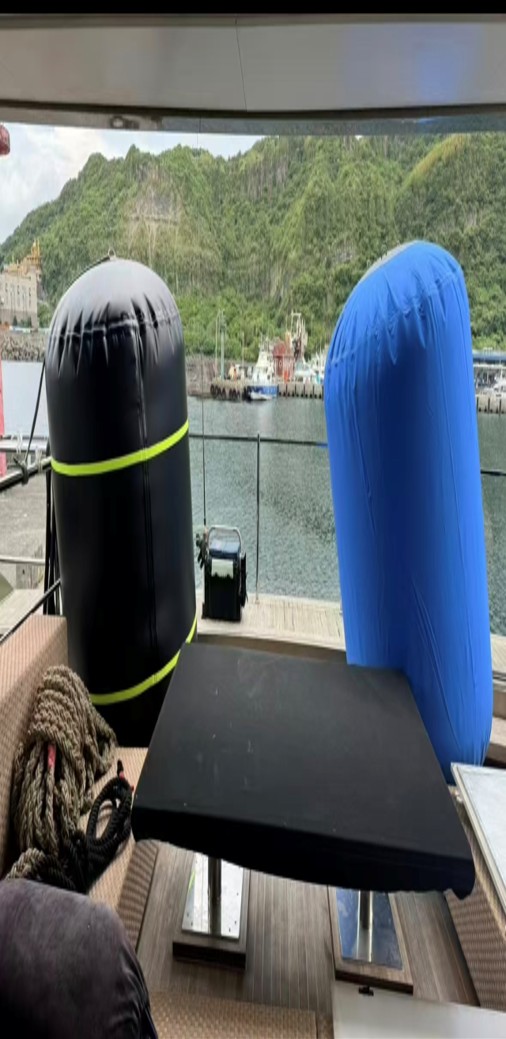 Tonghou Inflatable yacht fenders