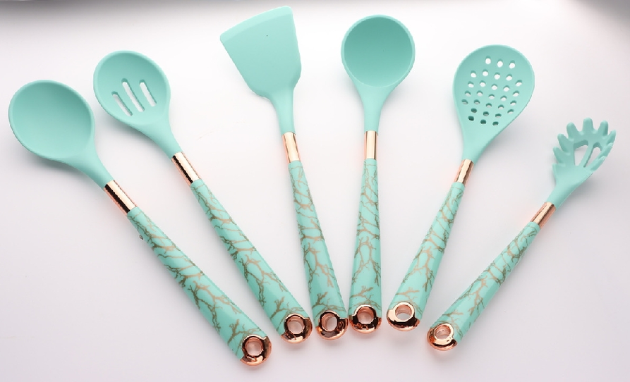 6-piece kitchenware set