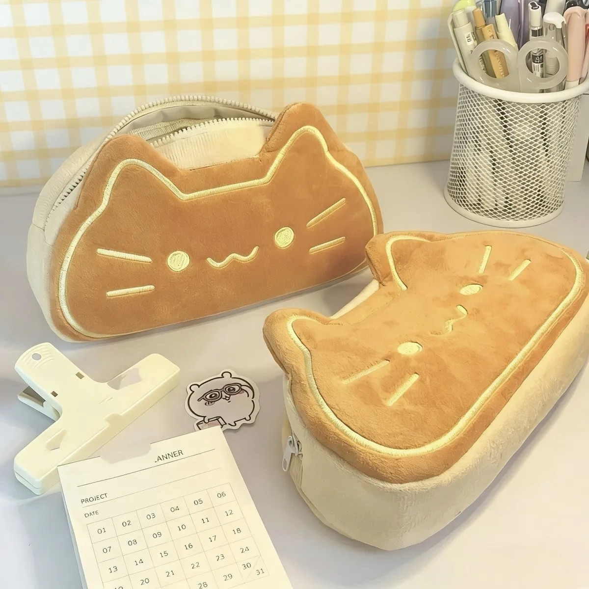 New style simple creative bread little cat pencil case