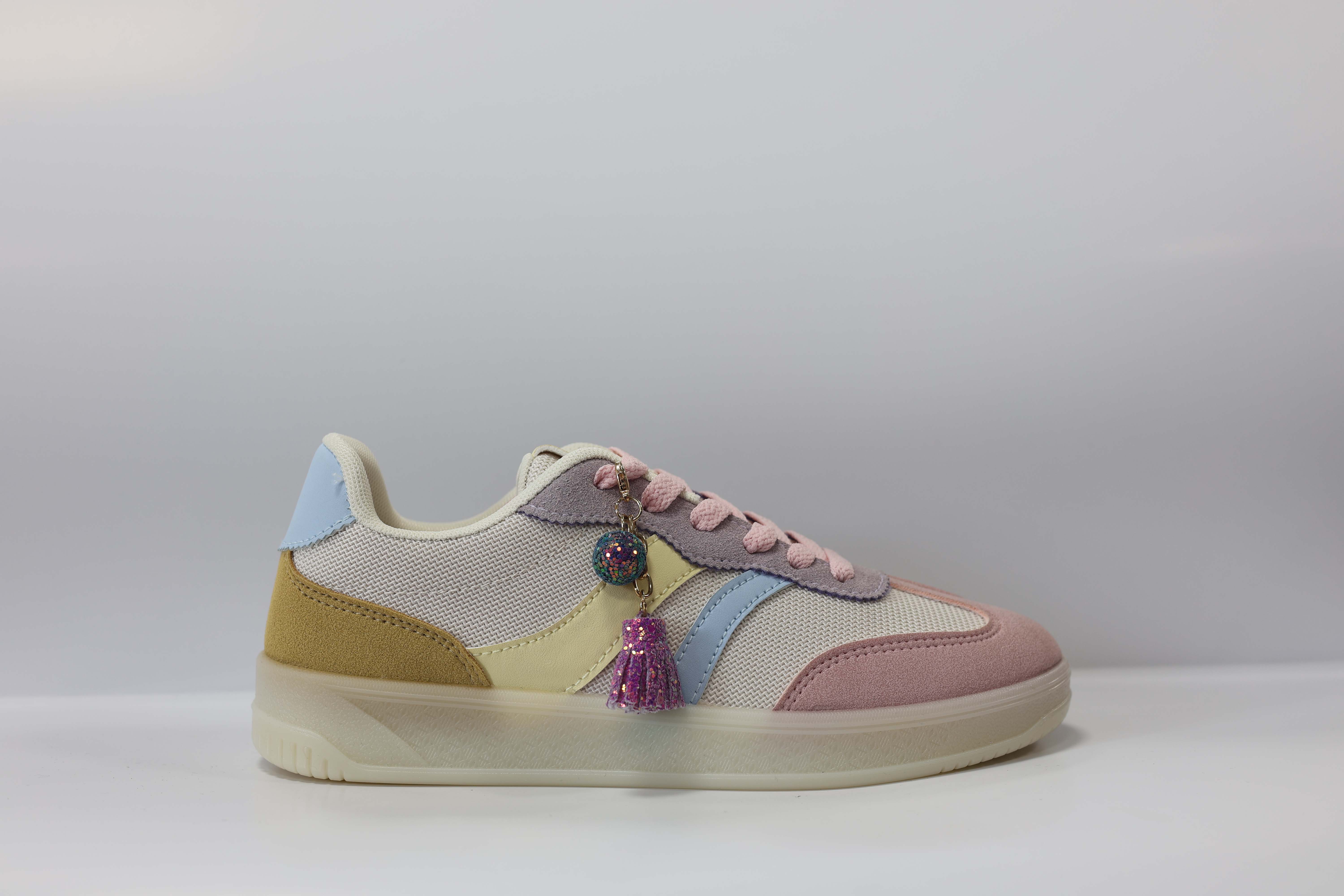 PU women casual shoes