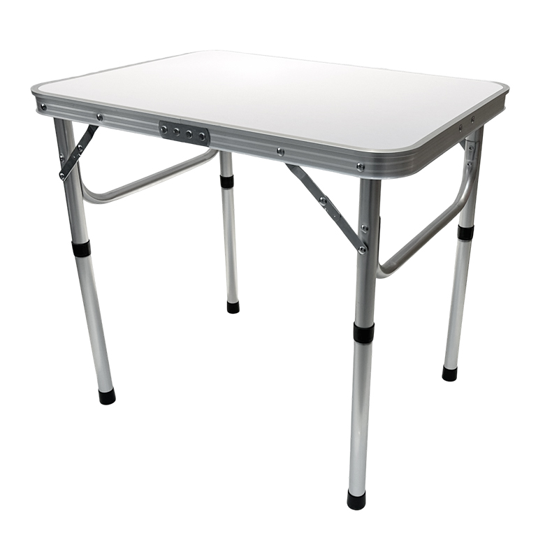 outdoor picnic table