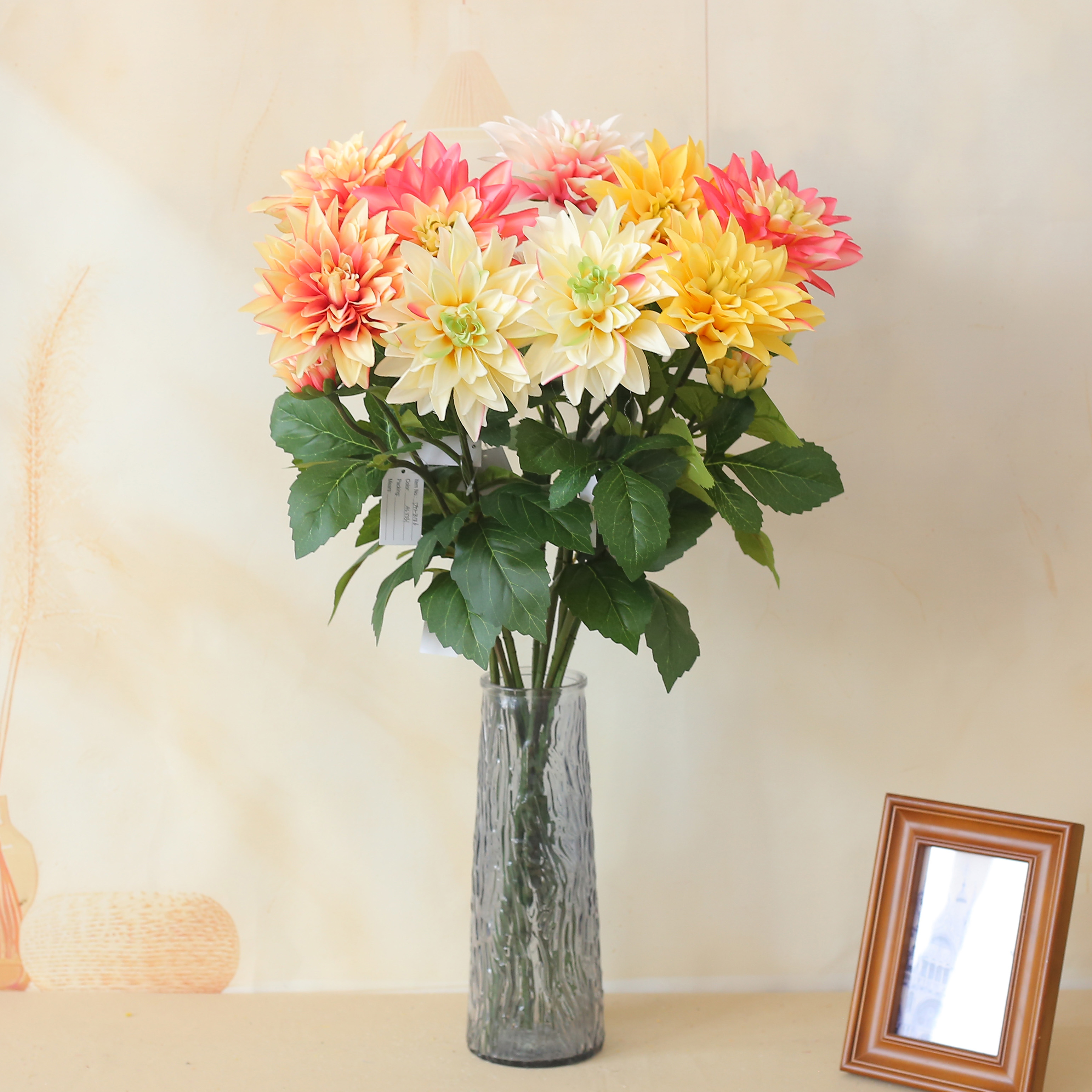 Dahlia Single Stem
