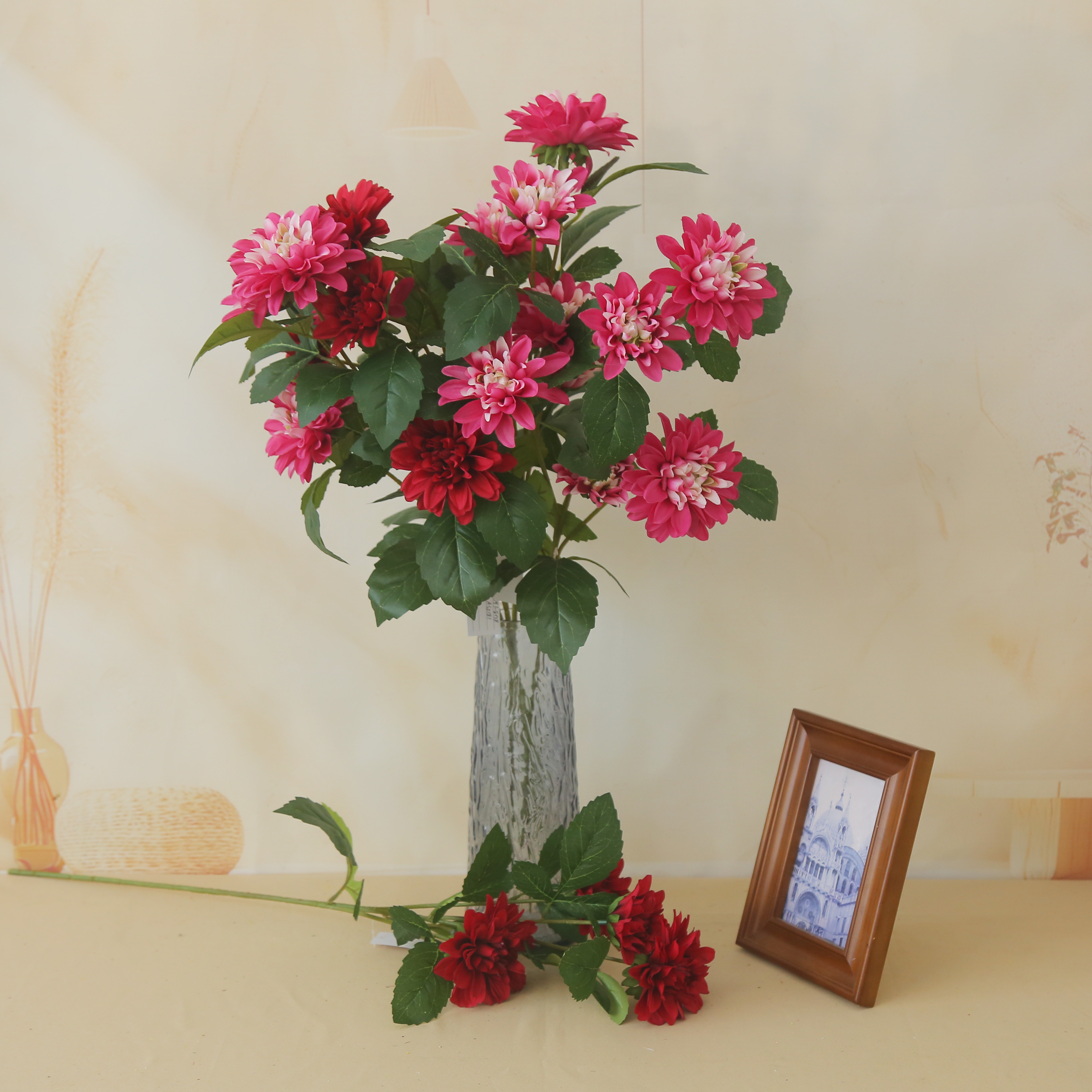 Five-Head Dahlia Stem
