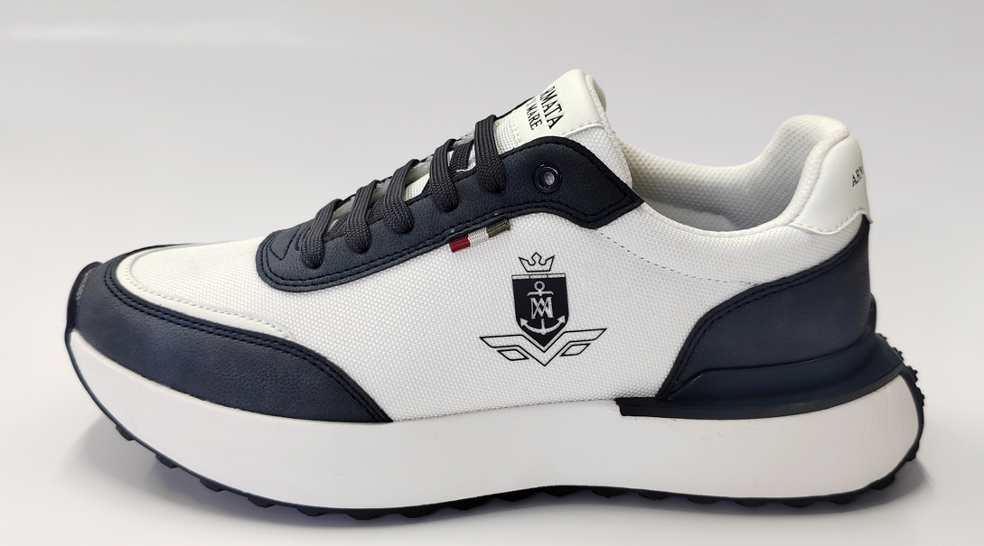 Casual shoes
