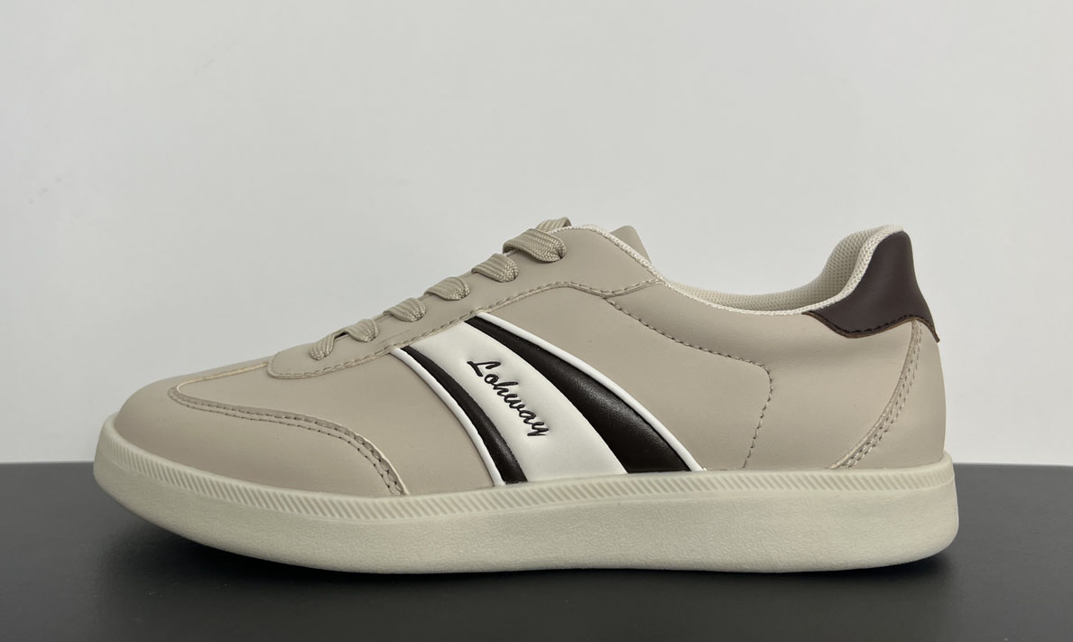 Casual shoes