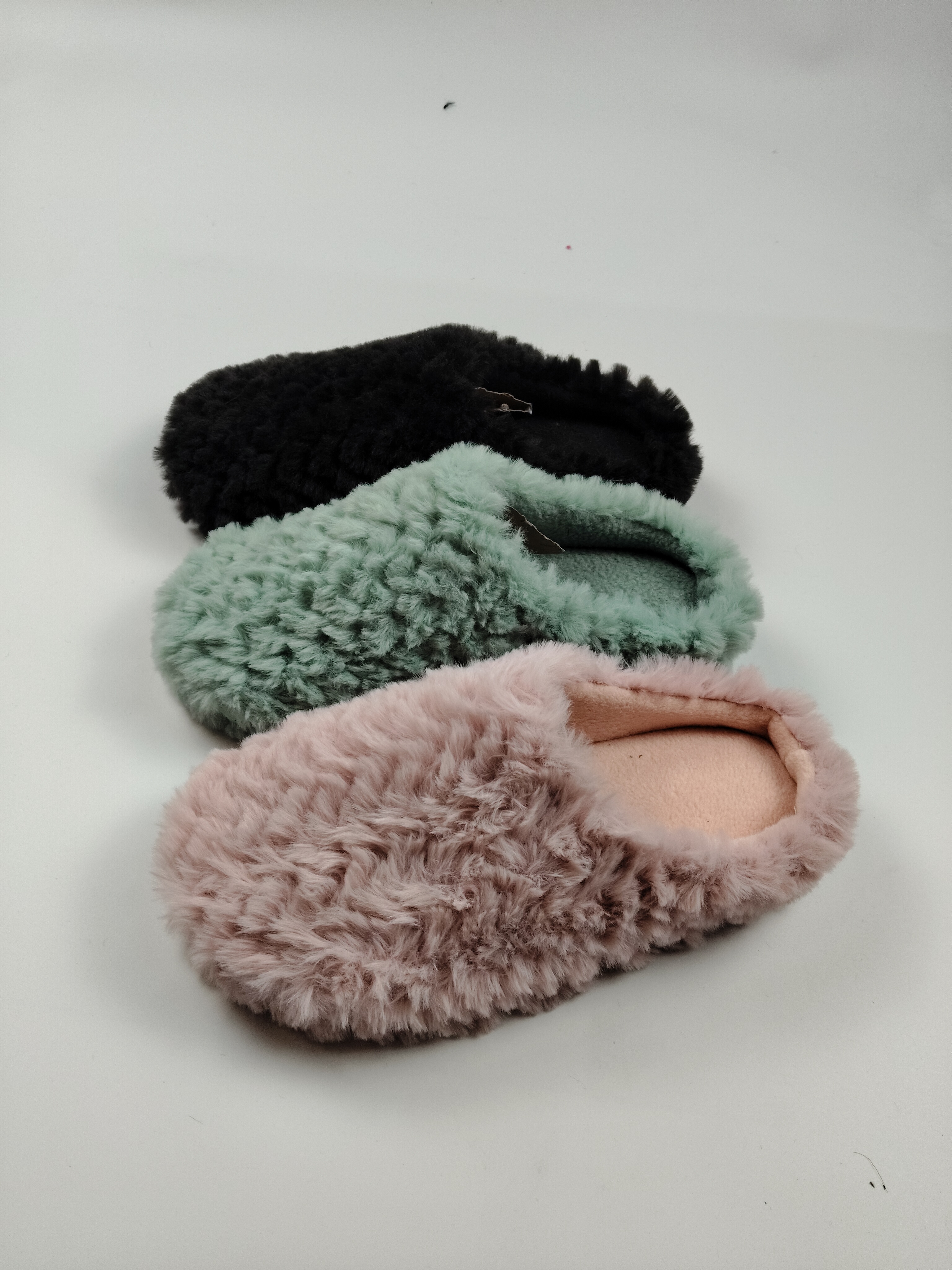 Indoor shoes