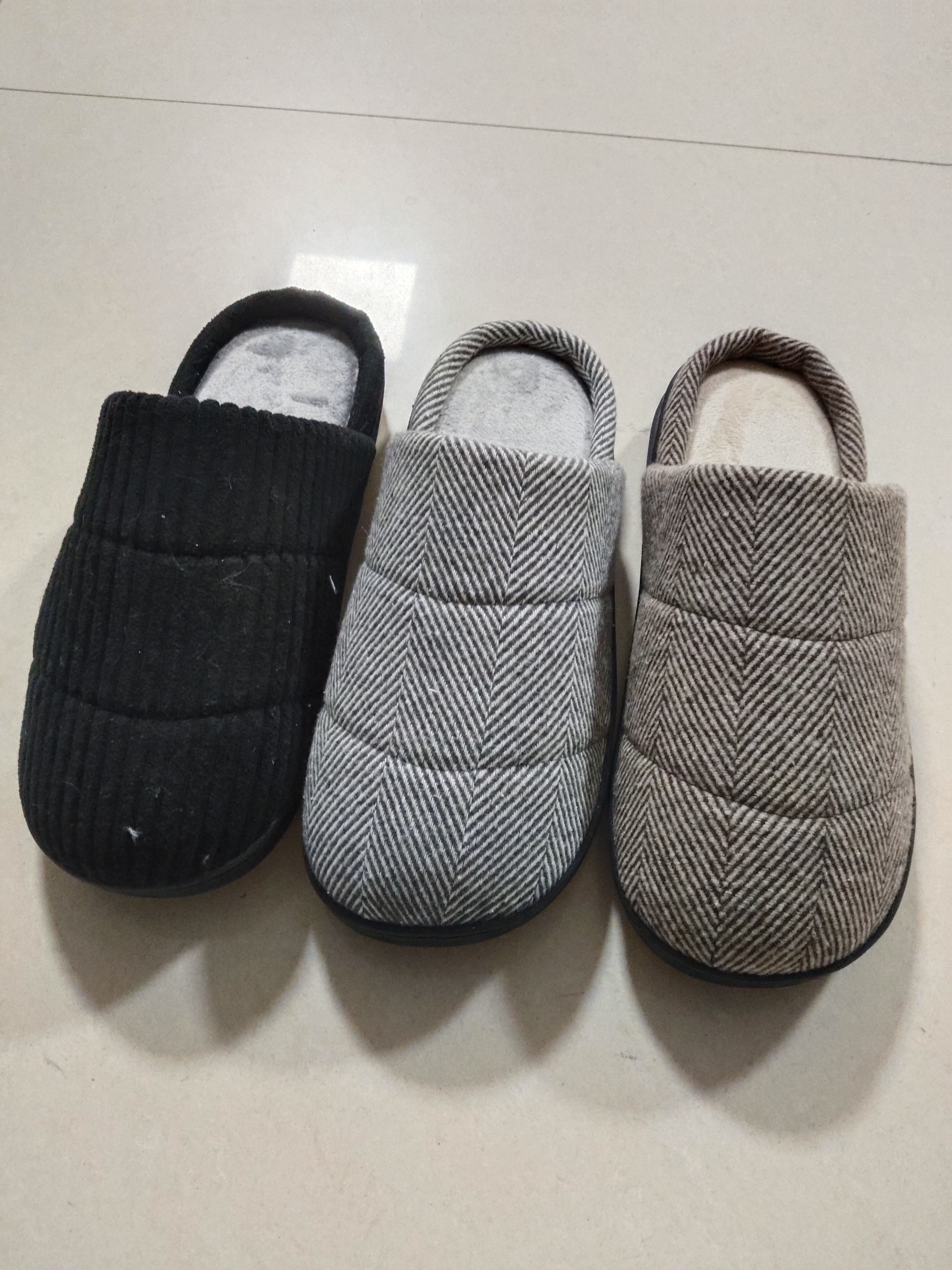 Indoor shoes