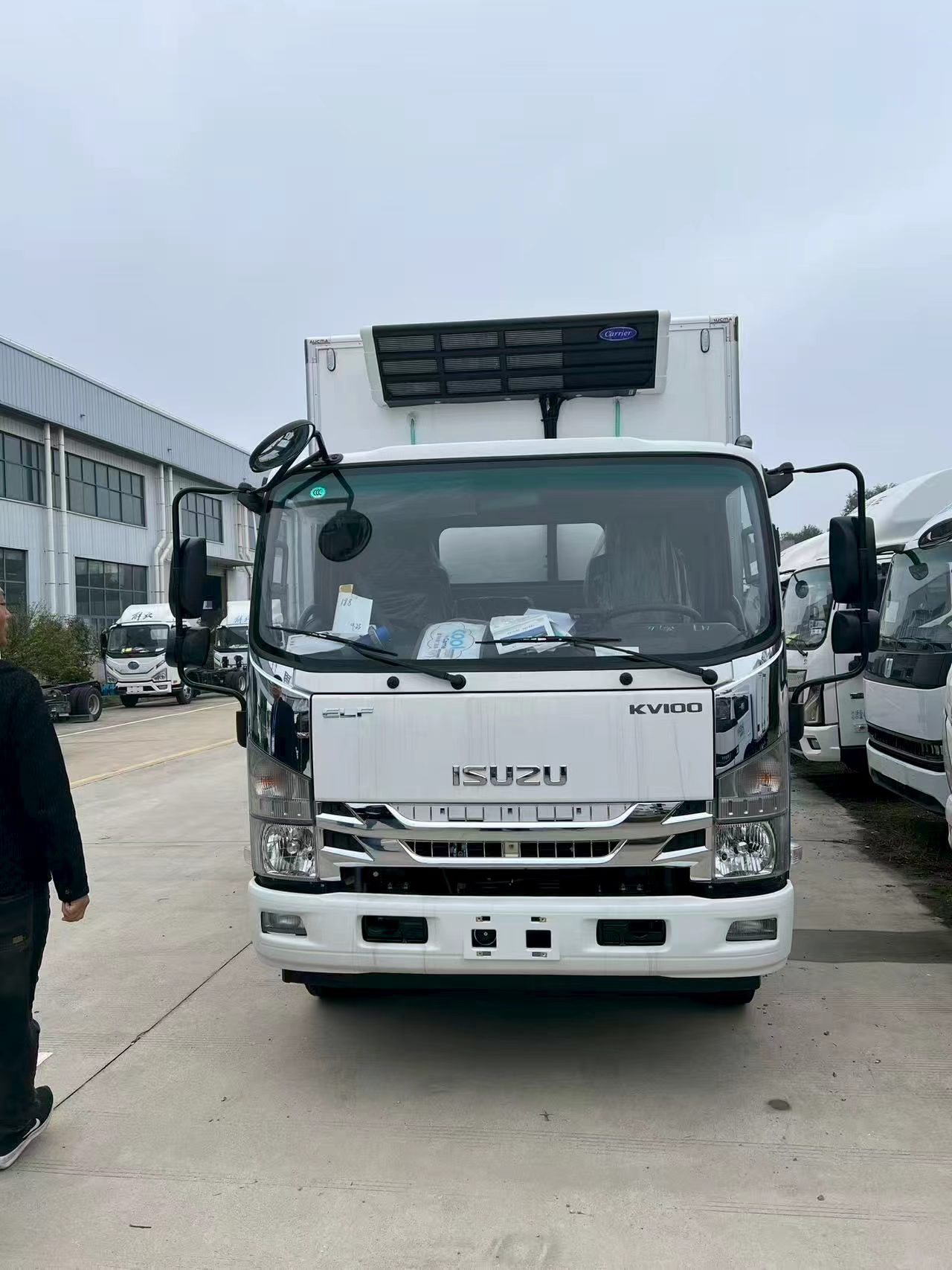 ISUZU KV100 Chassis