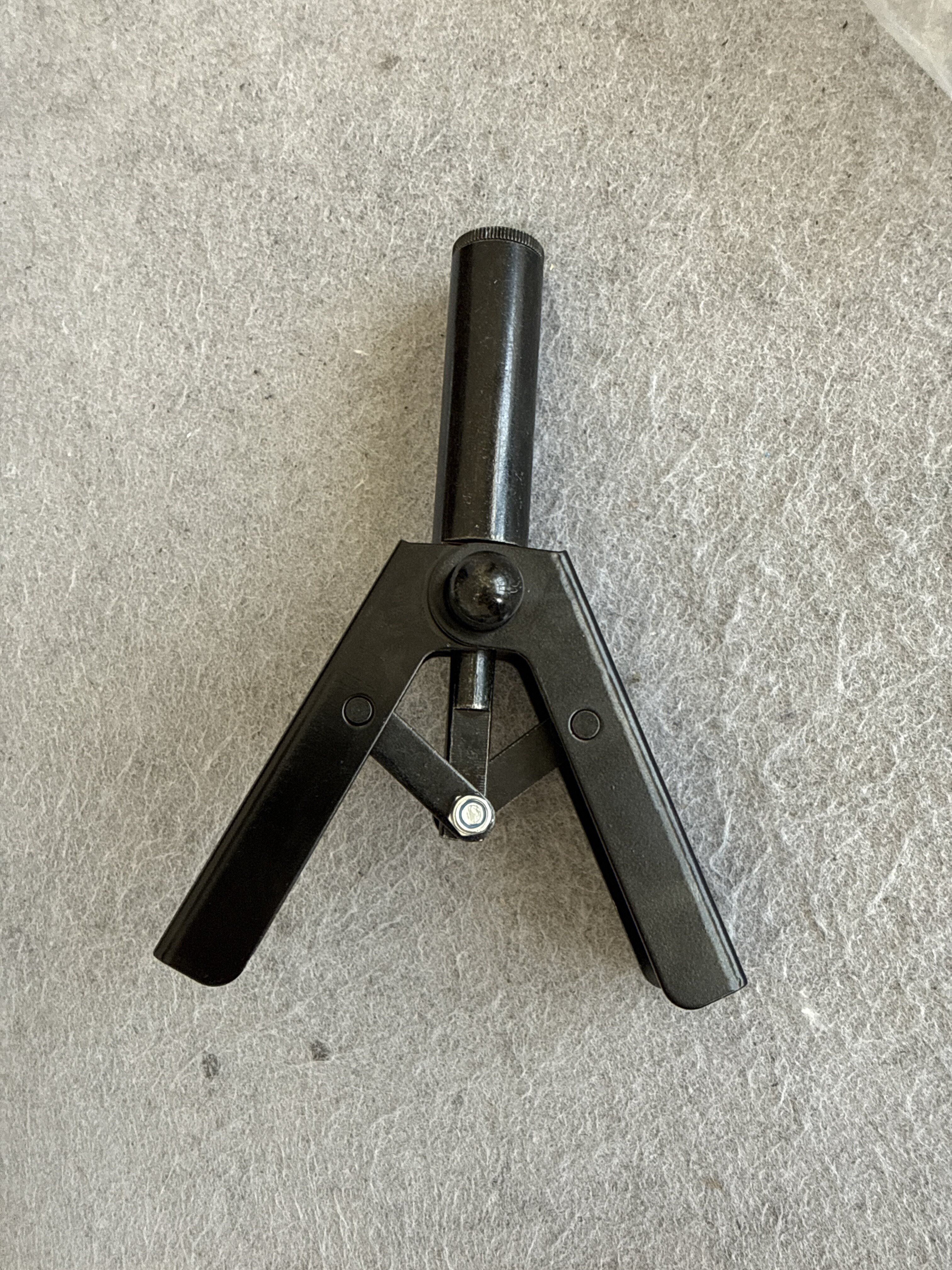 Rivet Gun