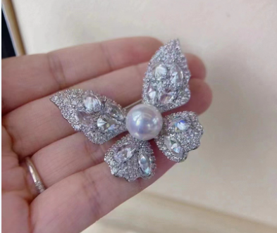 Natural Freshwater Pearl Butterfly Brooch Jewelry Accessory