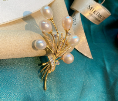 Freshwater Pearl Copper Zircon Brooch Bouquet Shape