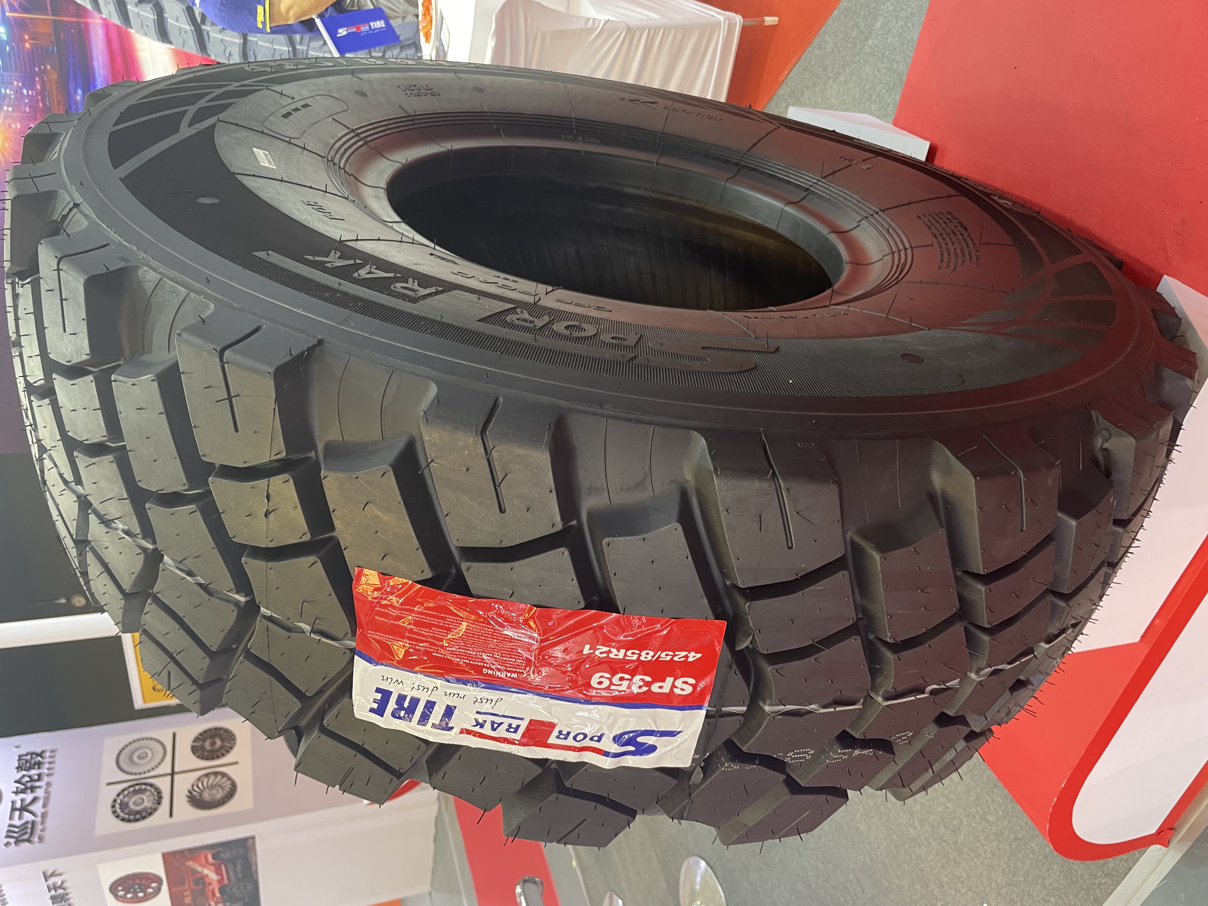 tyres tires 335/80R22.5, 12.5R20, 8.5R17.5, 255/100R16LT, 900R16