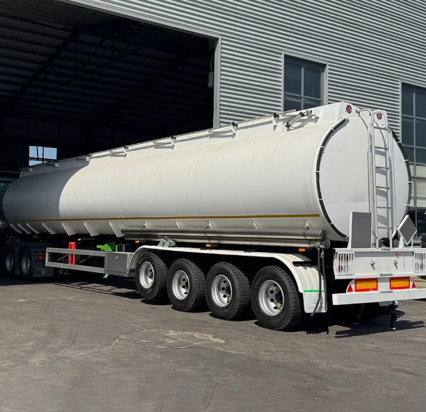 Fuel Tank Semi-Trailer