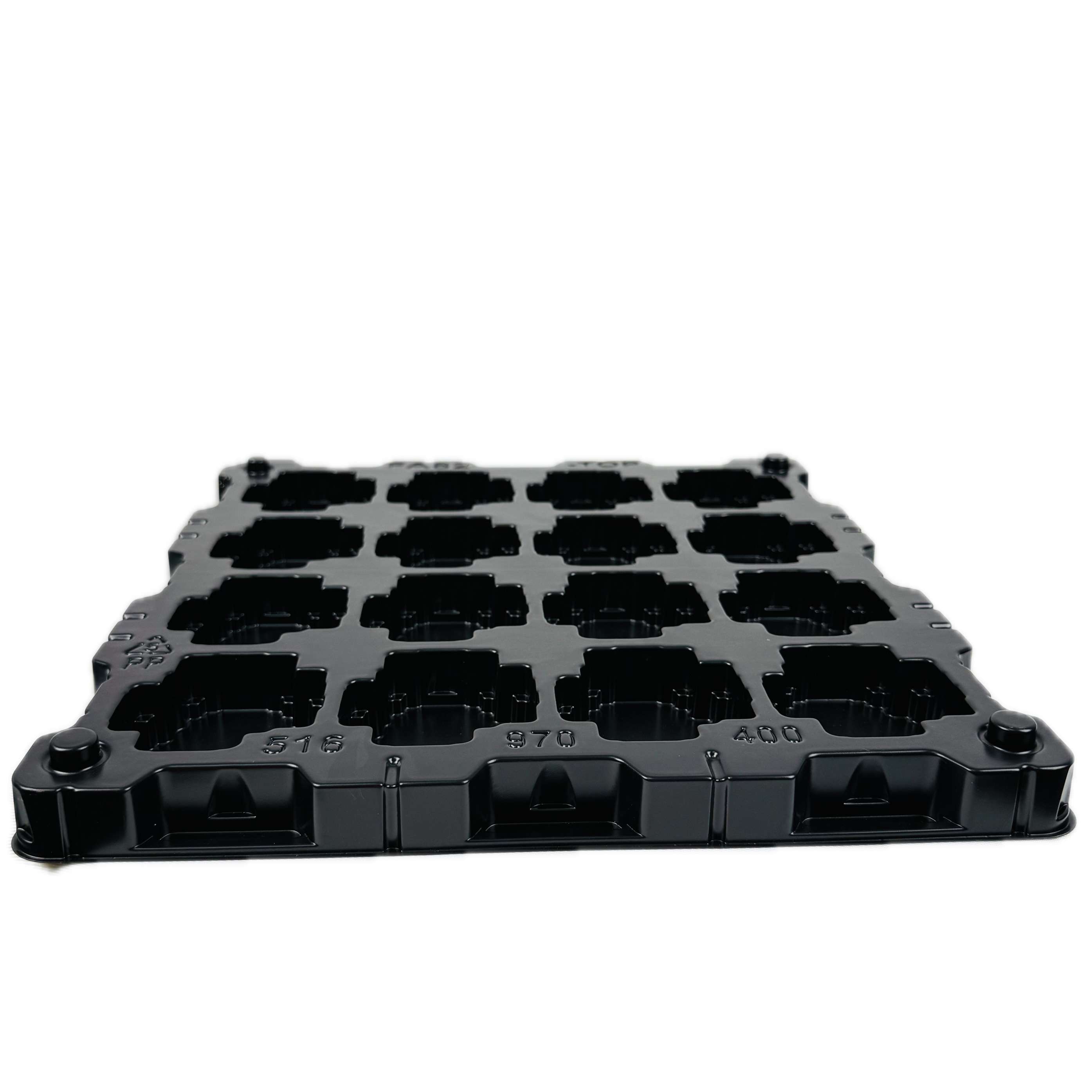 Material box suitable for automatic material retrieval by robotic arms