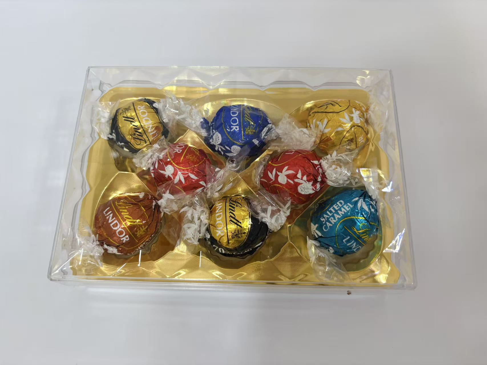 8 pcs golden diamond chocolate