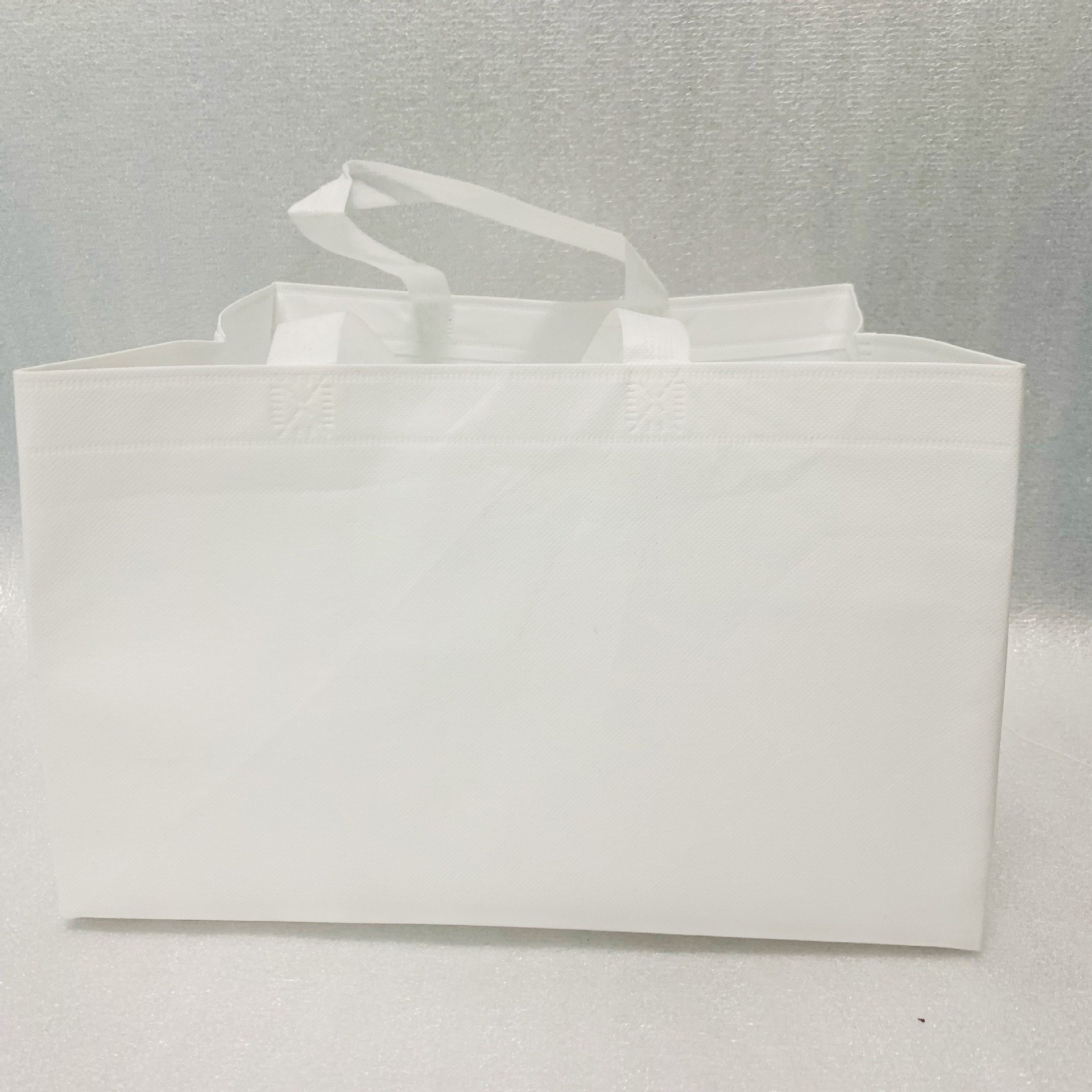 Non-woven Takeout Tote Bags for Bakery, Desserts, Bread & Cakes - In Stock