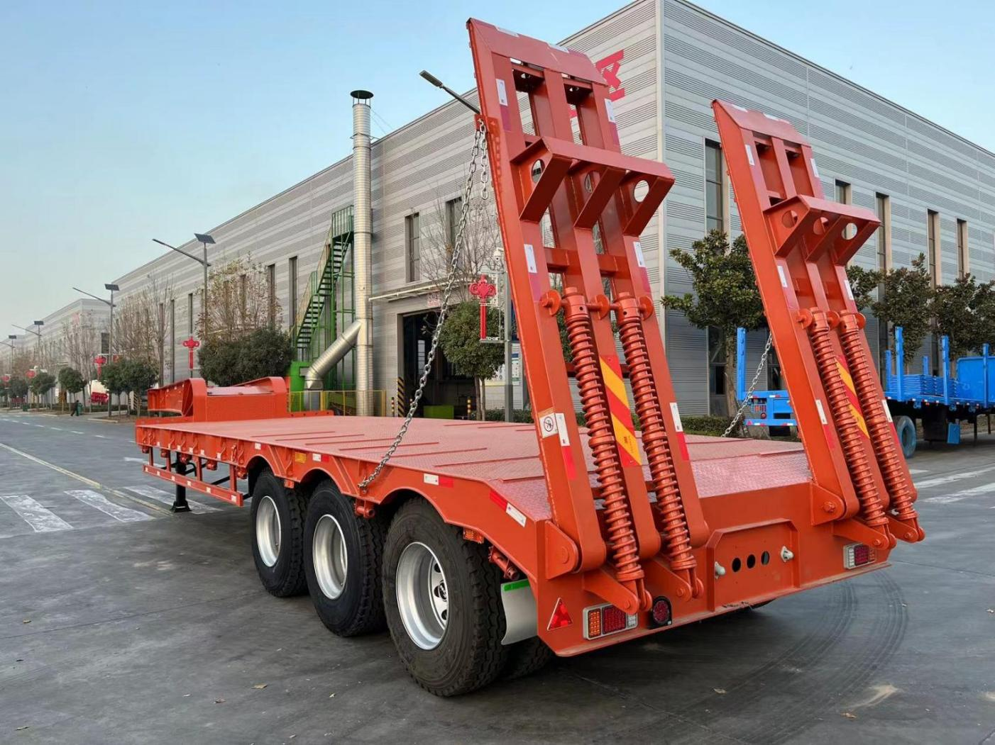 lowbed semi-trailer