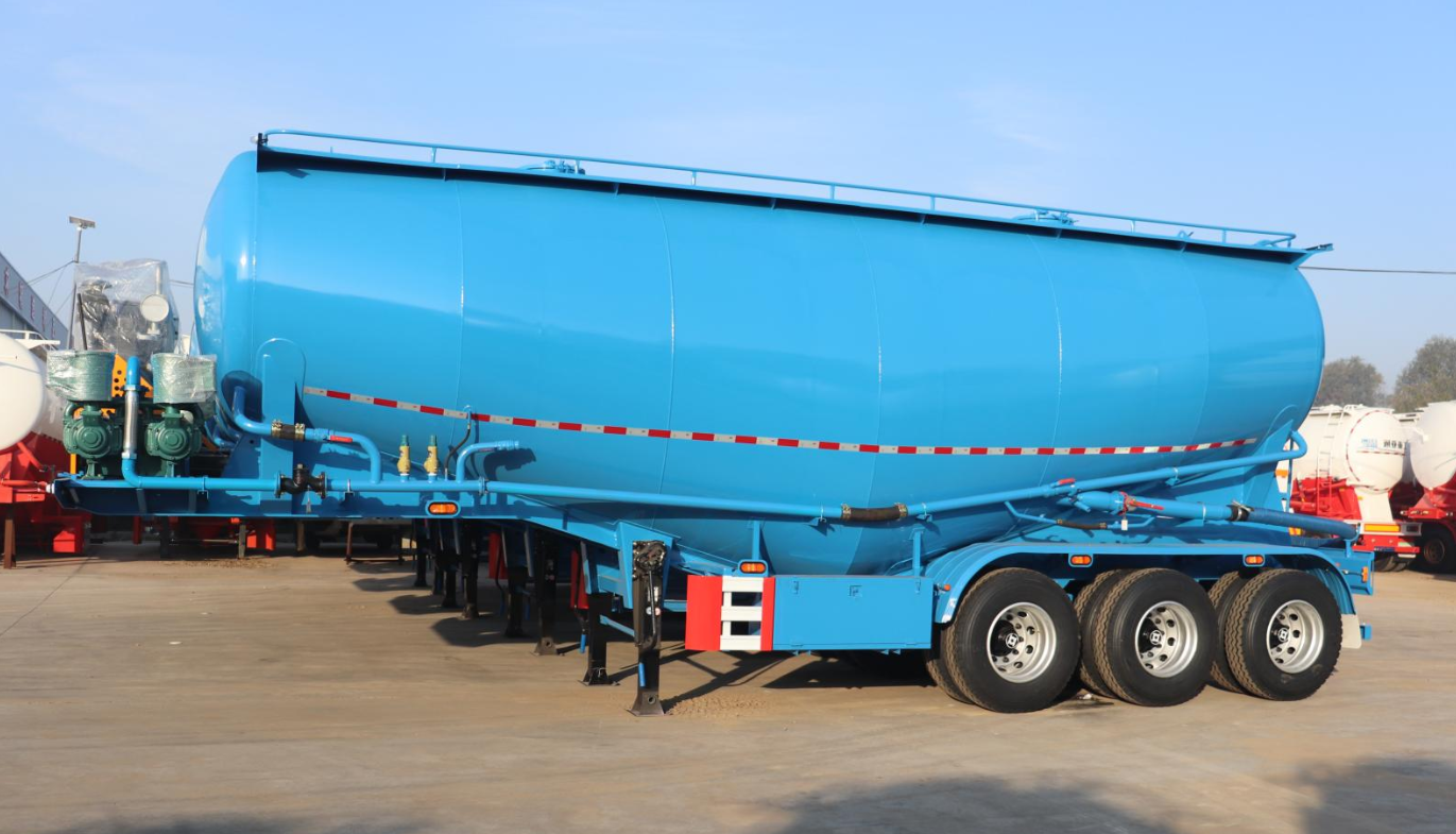 Bulk Cement Semi-Trailer