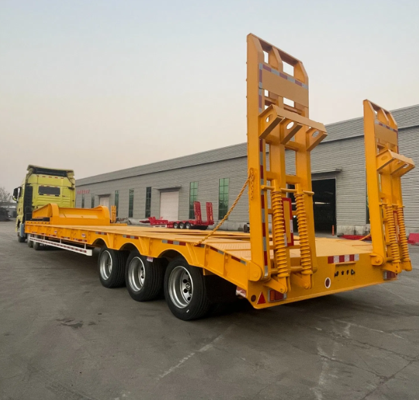 Low bed semi-trailer