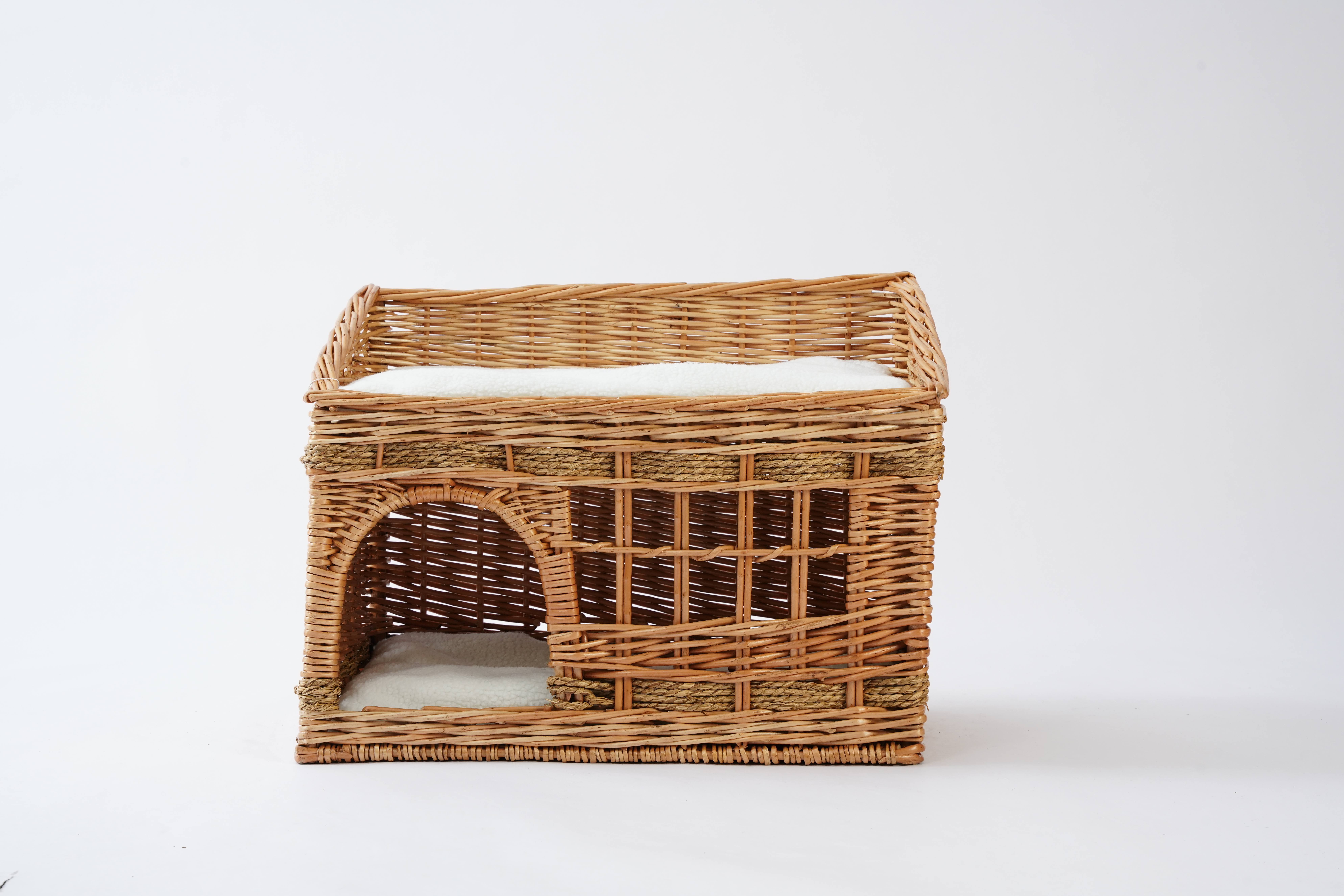 JY Willow Pet house Basket