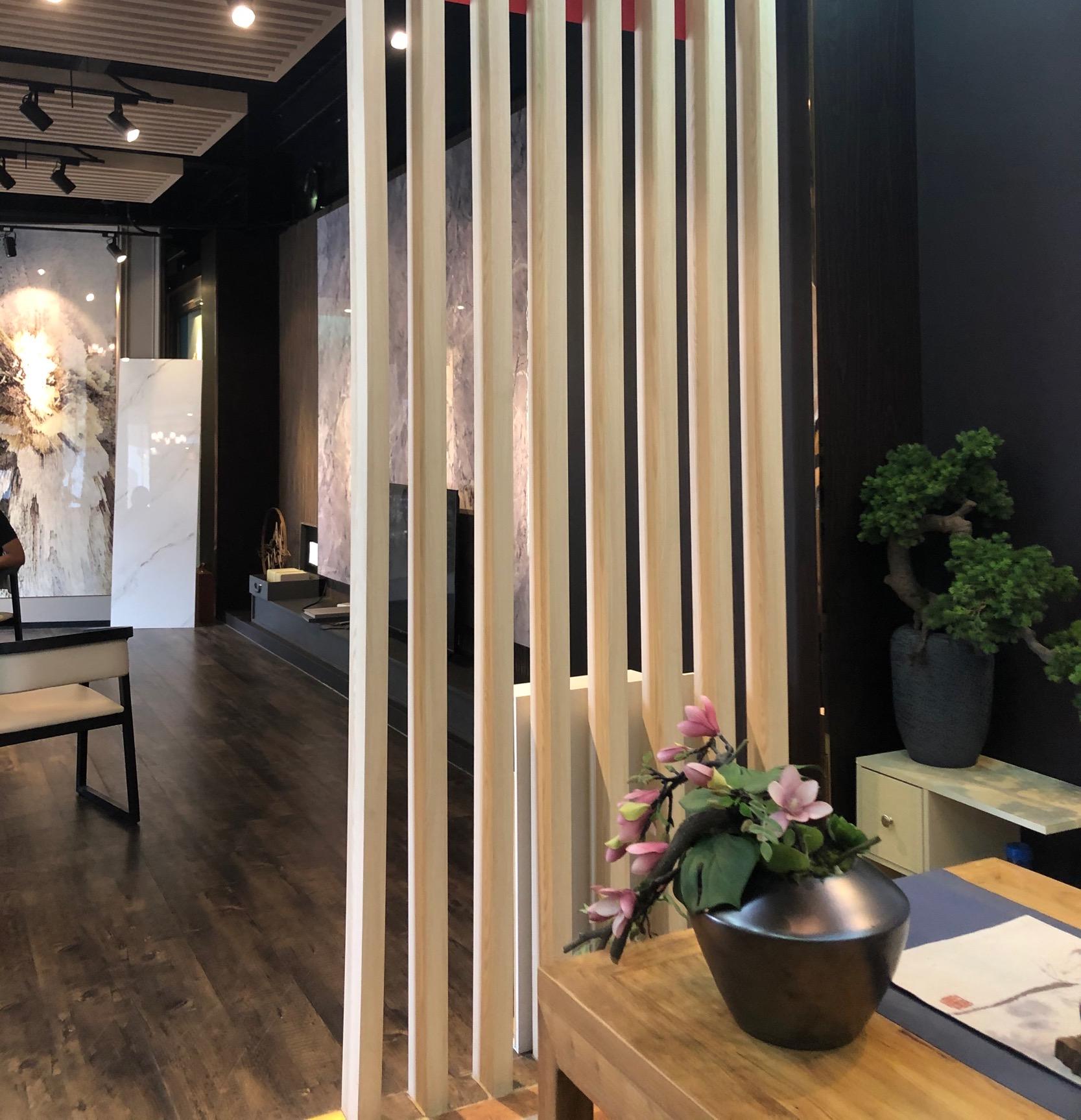 Wood Grain WPC Square Tube Column, Partition Wall & Ceiling Timber Tubes for Home Design